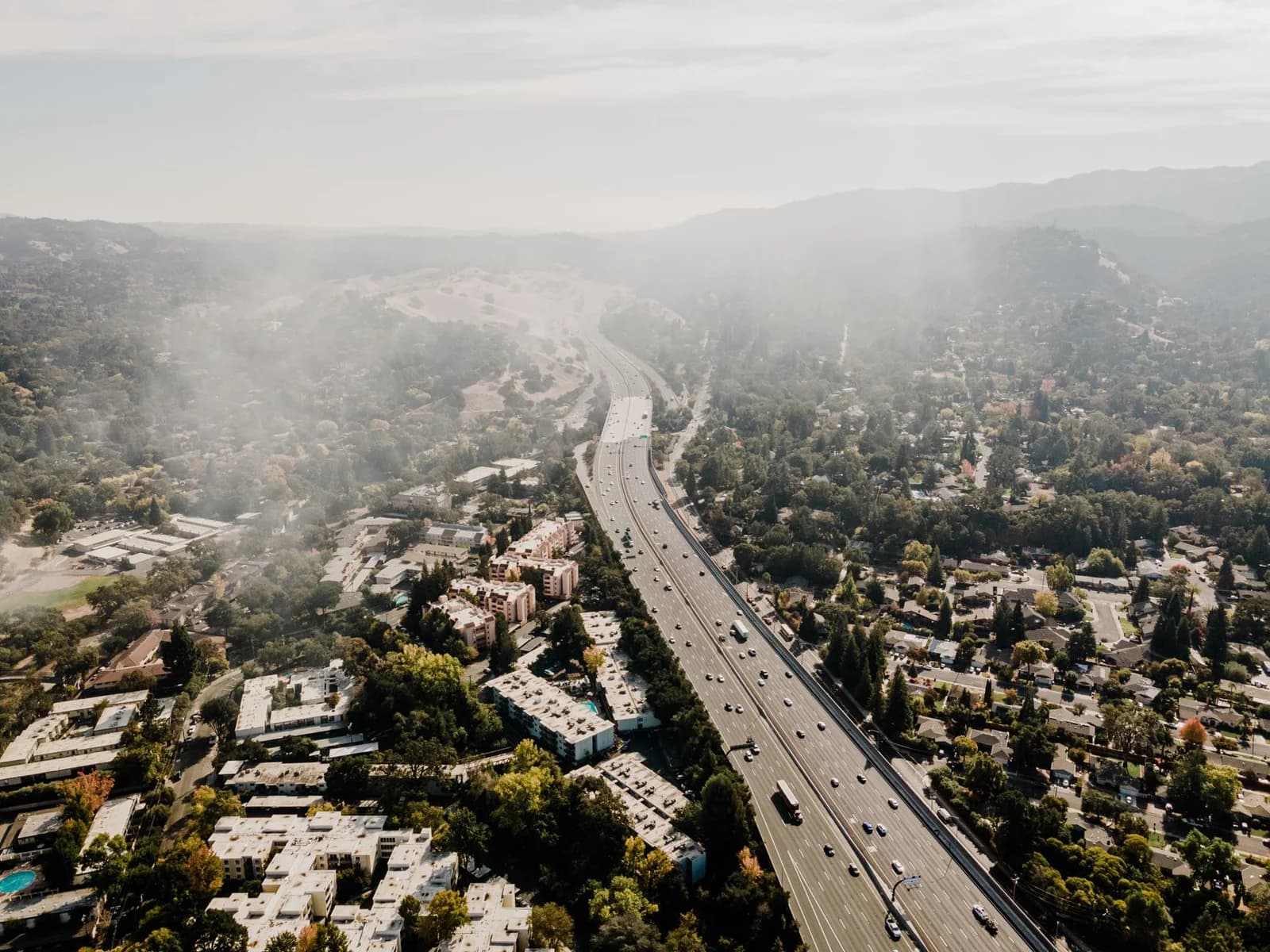Heat Pump or Furnace: Which One Is Better for Air Quality in a Mar Vista Home